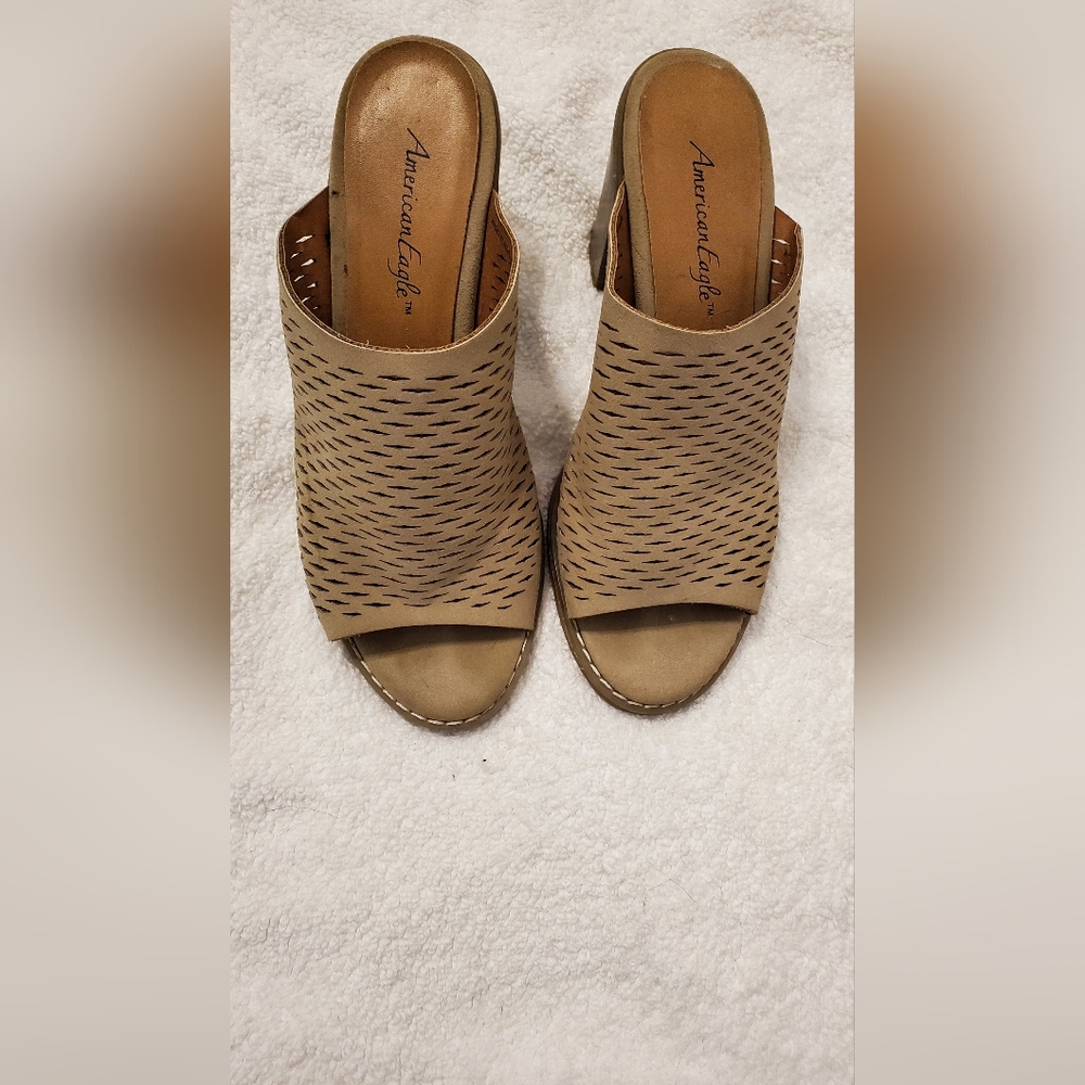 Amerivan eagle sandals with heel 8.5